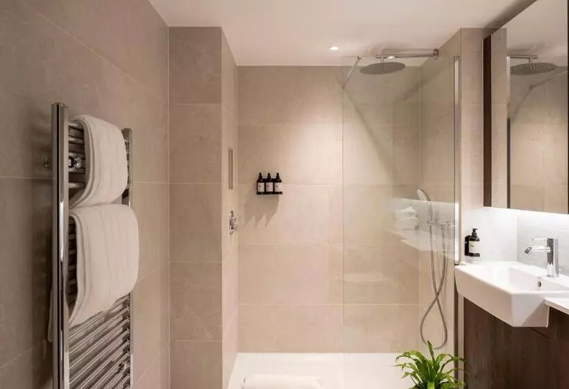 Cove Landmark Pinnacle