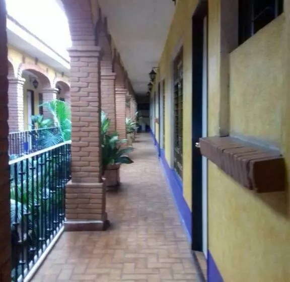 Hotelli Colonial Rivera