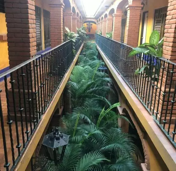 Hotelli Colonial Rivera