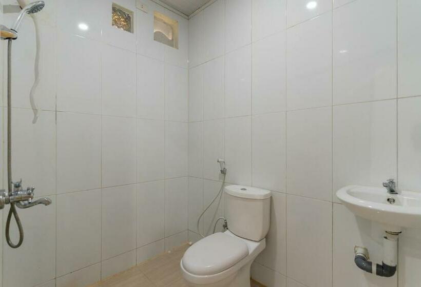 Otel I Sari Residence Near Jalan Setia Budi Medan Redpartner