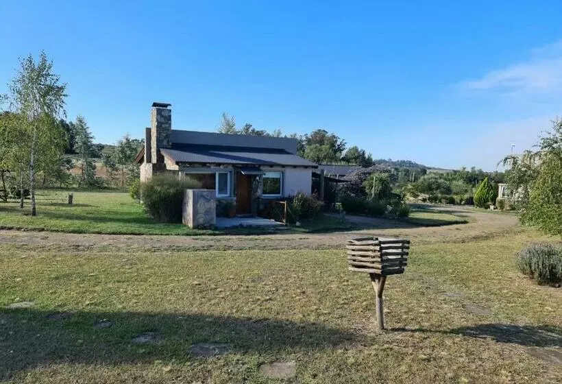 هتل Las Calandrias De Tandil