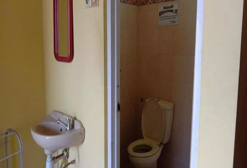 هتل Oyo 90627  Mutiara