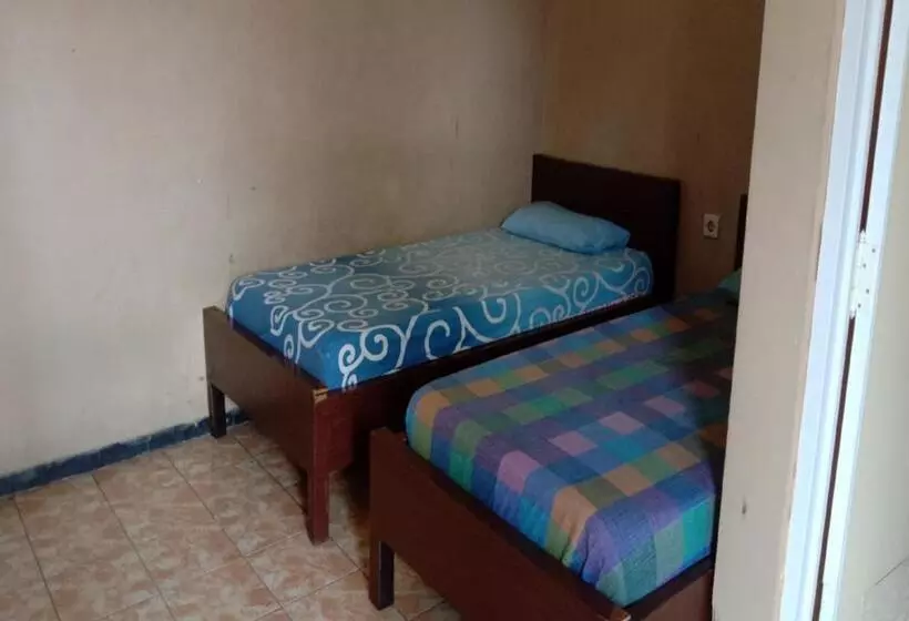 هتل Oyo 90627  Mutiara