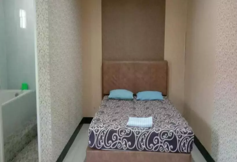 هتل Oyo 90627  Mutiara