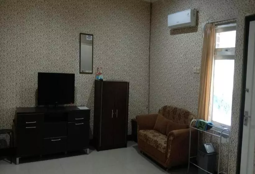 هتل Oyo 90627  Mutiara