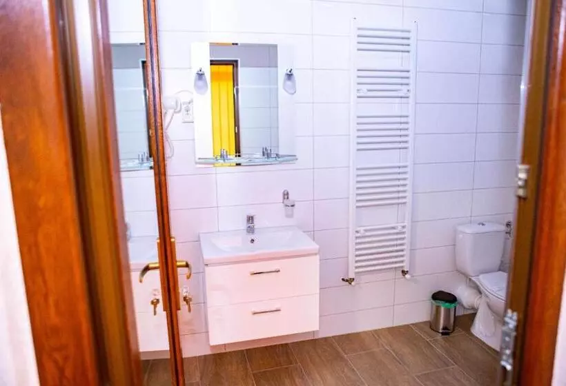 ホテル Vila Swe Sar