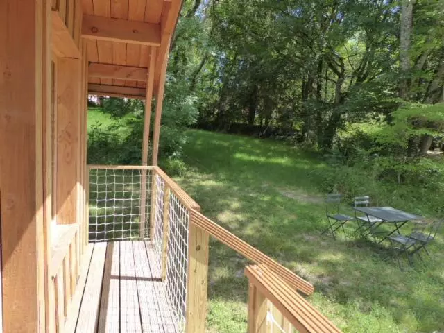 Majatalo Les écolodges Du Château De Charnizay