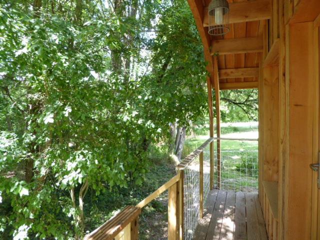 Pensiune Les écolodges Du Château De Charnizay