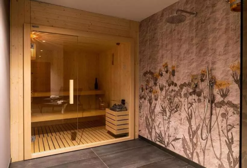 Lomakeskus Agriturismo Podere Cavaga Lago D Iseo Agribio Winery