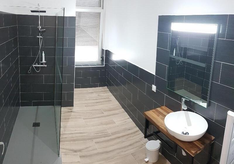 Hotel Logis Hostellerie Du Marche