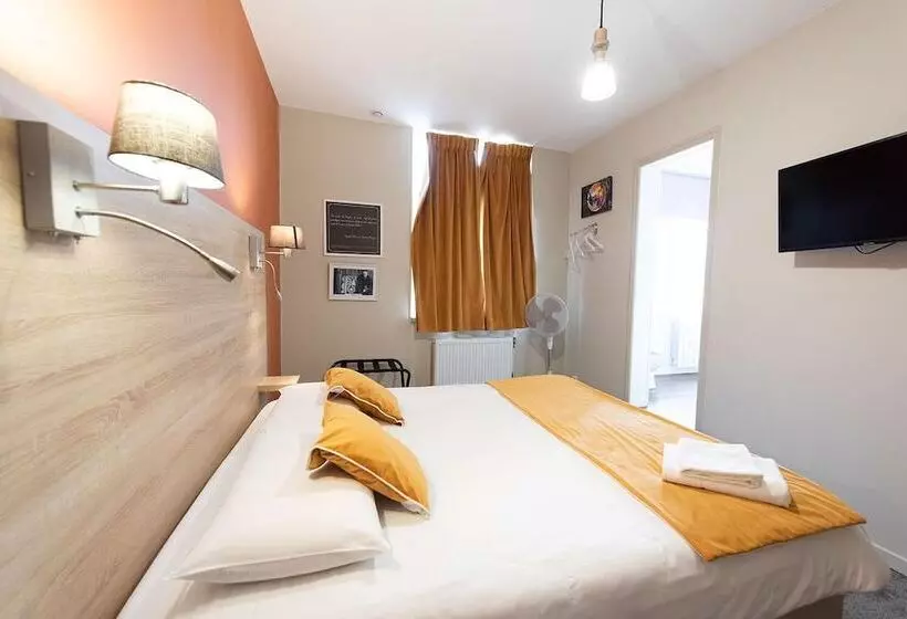 هتل Logis Hostellerie Du Marche