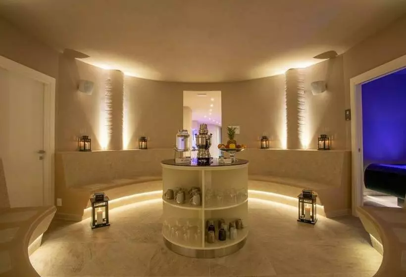 Hotelli Riva Toscana Golf Resort & Spa