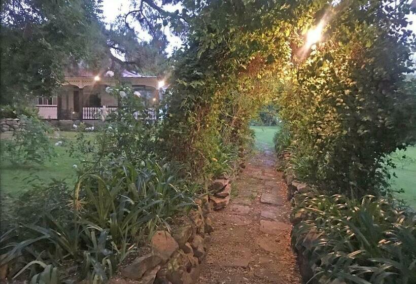 膳宿费 The Victoria House