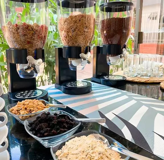 Alcazar De Oviedo By Ee Hoteles