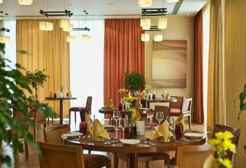 City Seasons Hotel & Suites Muscat