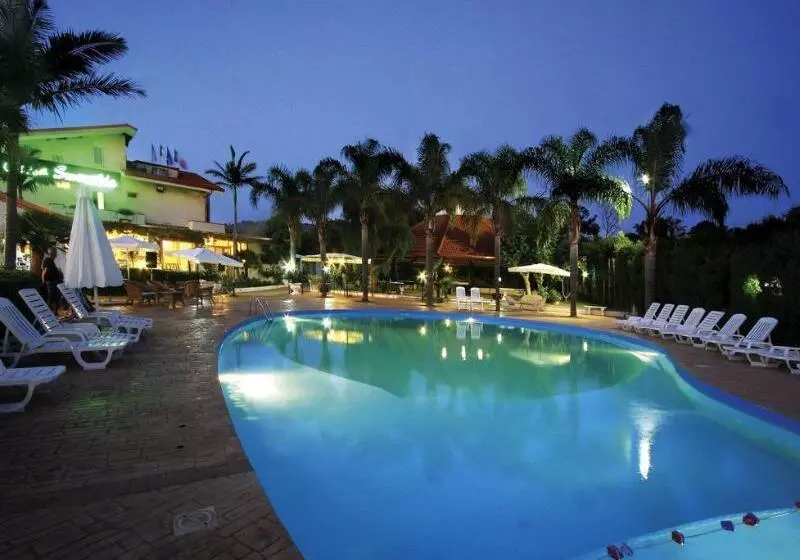 ホテル Club La Costa Smeralda