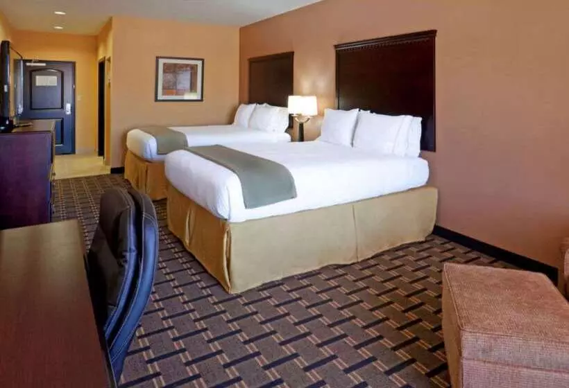 Отель Comfort Inn & Suites Dallas Medicalmarket Center