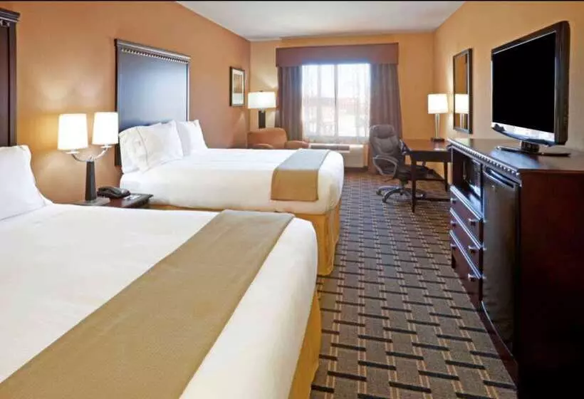 Отель Comfort Inn & Suites Dallas Medicalmarket Center