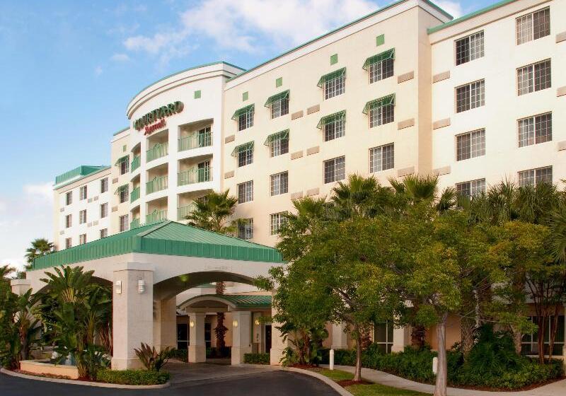בית מלון כפרי Courtyard By Marriott Fort Lauderdale Airport & Cruise Port
