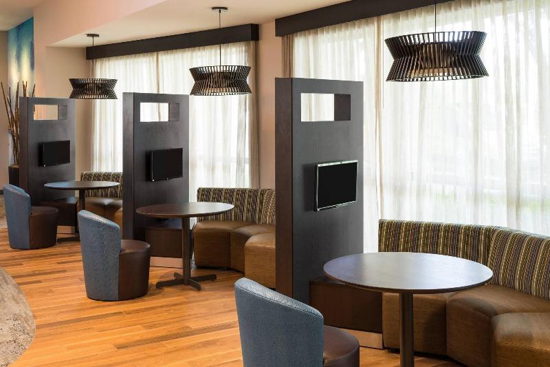 בית מלון כפרי Courtyard By Marriott Fort Lauderdale Airport & Cruise Port