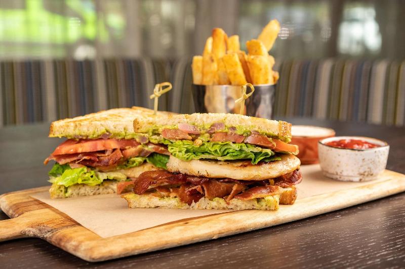 בית מלון כפרי Courtyard By Marriott Fort Lauderdale Airport & Cruise Port