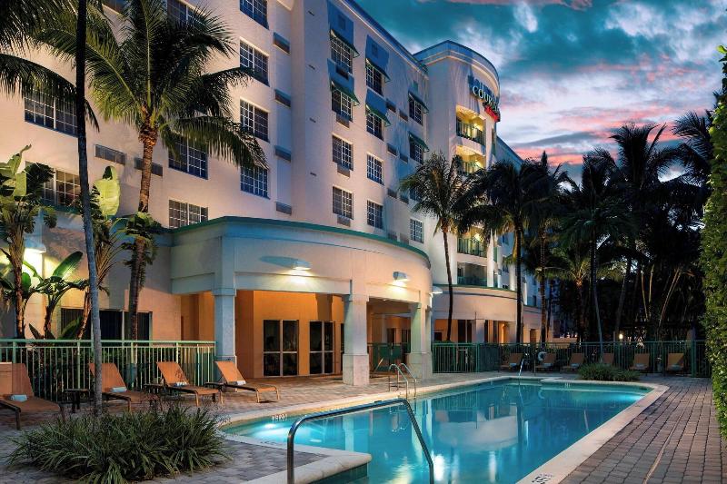 בית מלון כפרי Courtyard By Marriott Fort Lauderdale Airport & Cruise Port