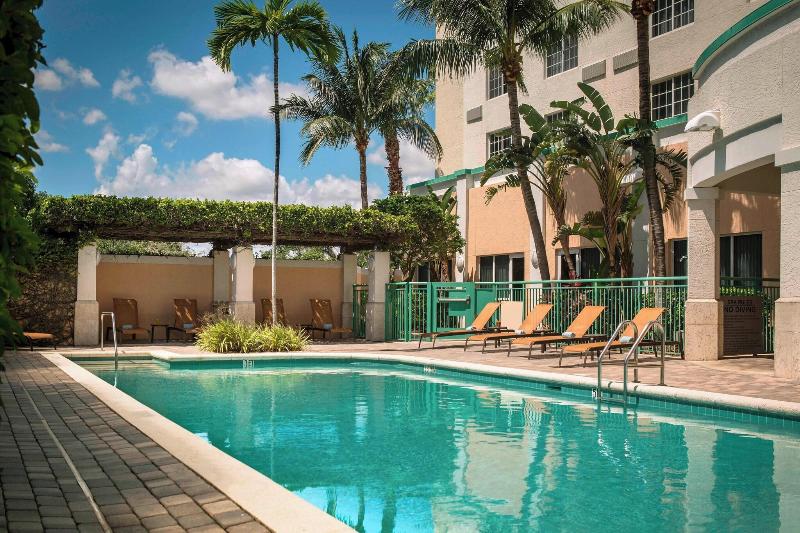 בית מלון כפרי Courtyard By Marriott Fort Lauderdale Airport & Cruise Port