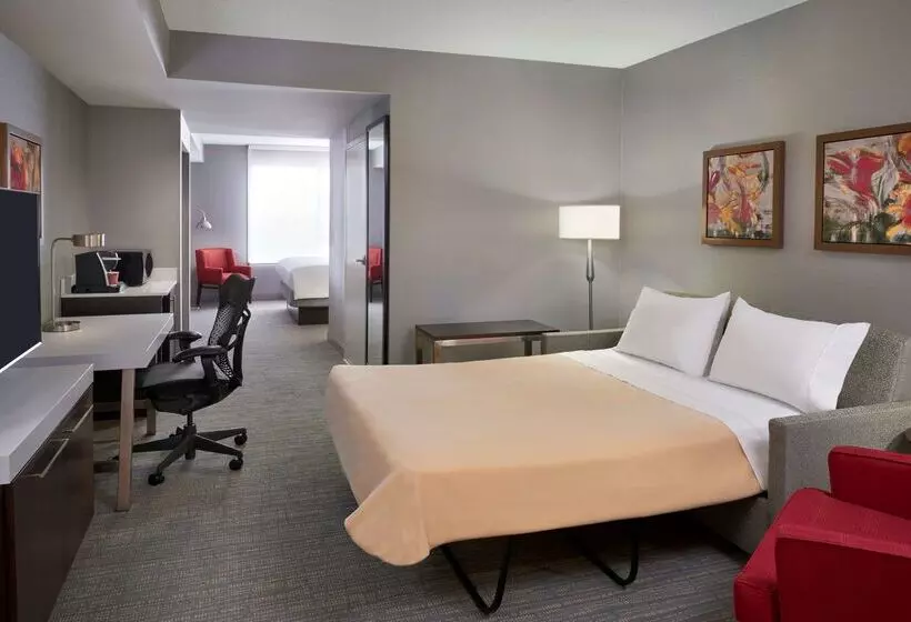 هتل Hilton Garden Inn Toronto Airport West/mississauga