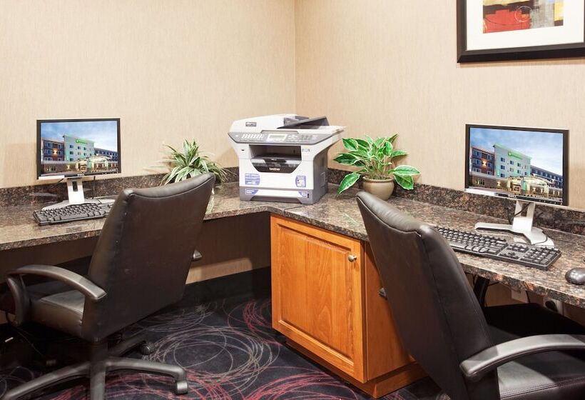 Holiday Inn Hotel & Suites Grand Junction Airport, An Ihg