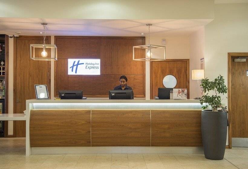 호텔 Holiday Inn Express Sheffield City Centre By Ihg