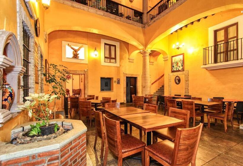 هتل La Casona De Don Lucas