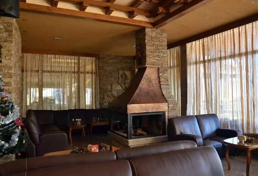 בית מלון כפרי Perelik Palace