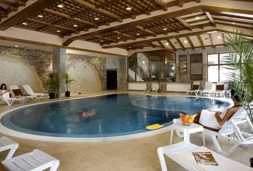 בית מלון כפרי Perelik Palace