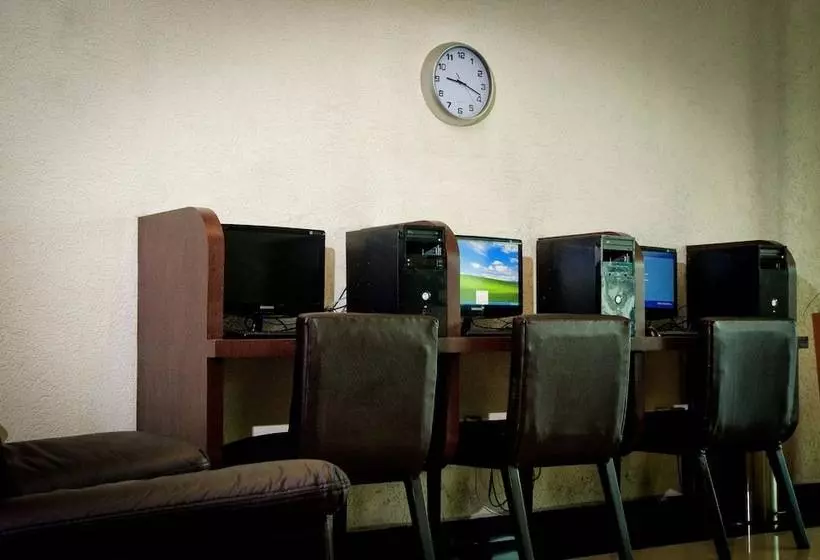 Отель Portonovo Plaza Centro