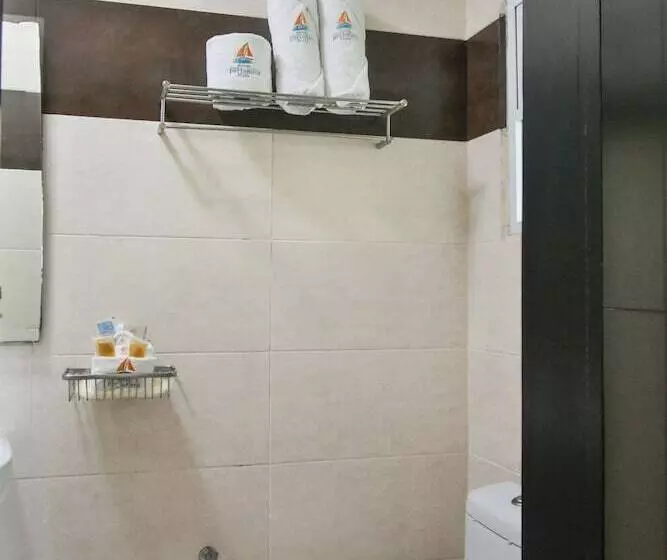 Отель Portonovo Plaza Centro