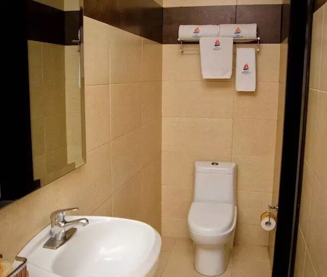 Отель Portonovo Plaza Centro