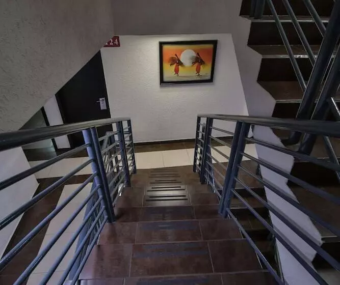 Отель Portonovo Plaza Centro