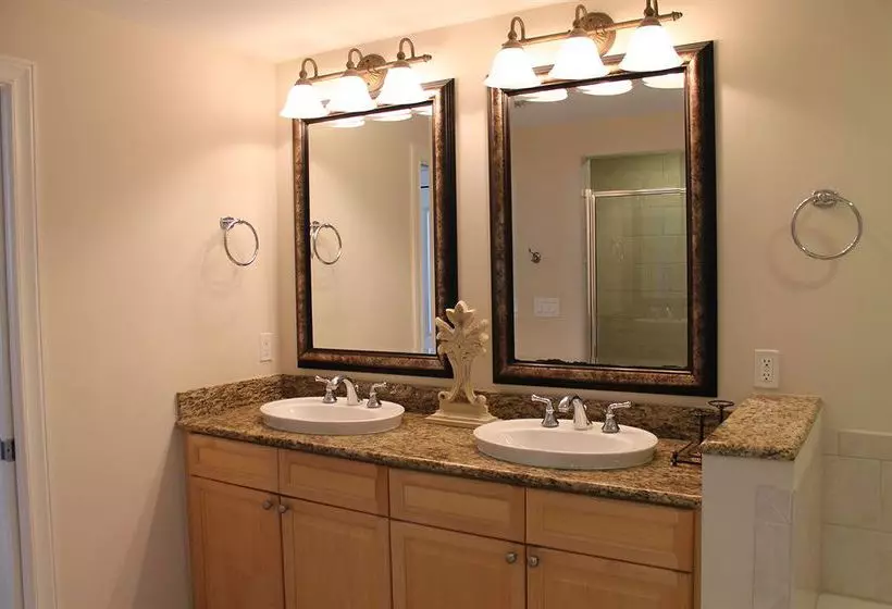 Отель Resortquest Azure