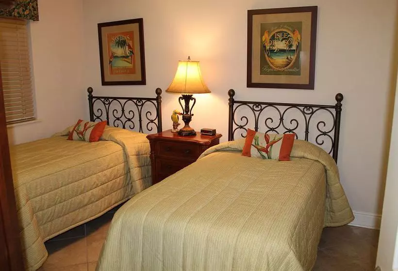 Отель Resortquest Azure