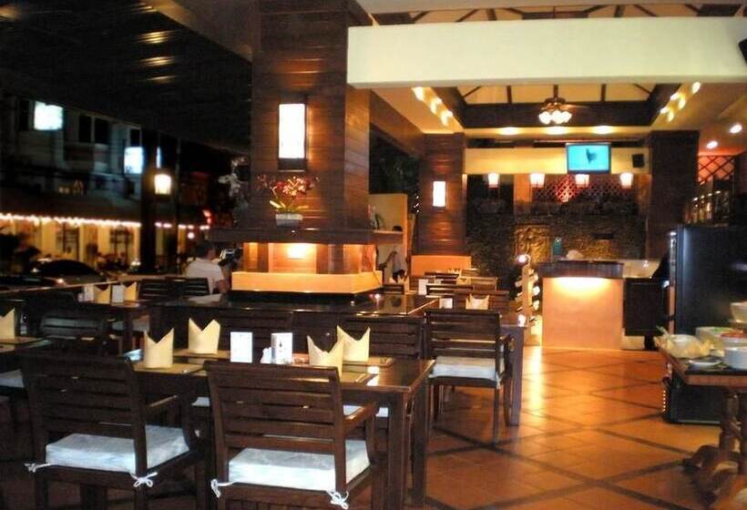 فندق Rattana Beach