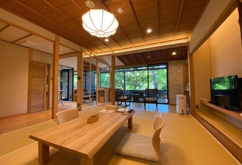 Kaiseki Ryokan Ashikari