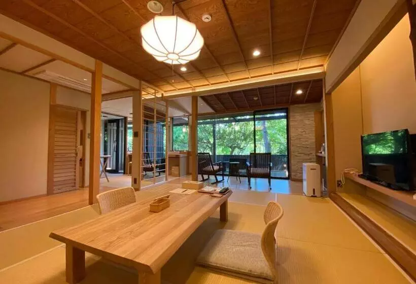 Kaiseki Ryokan Ashikari