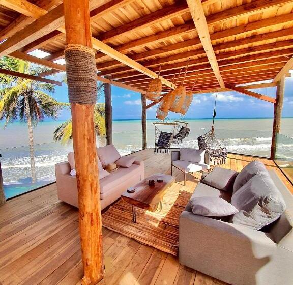 هتل Rch Luxury & Pool