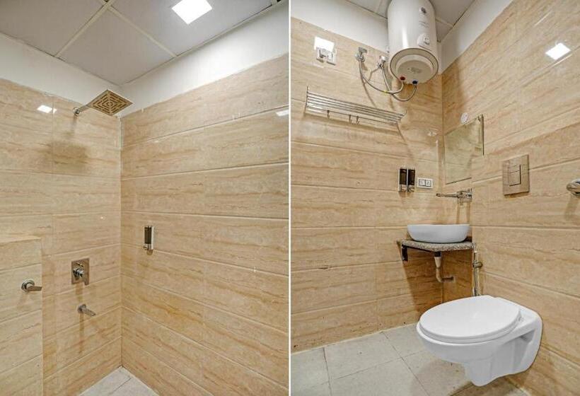 酒店 Super Townhouse 654