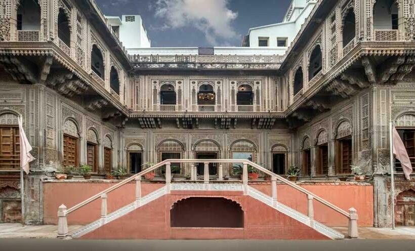 Hotel Welcomheritage Badi Kothi