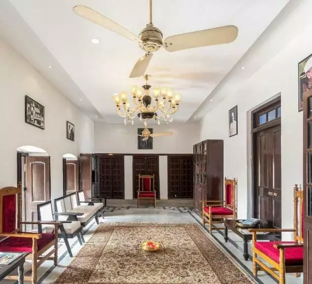 Hotelli Welcomheritage Badi Kothi
