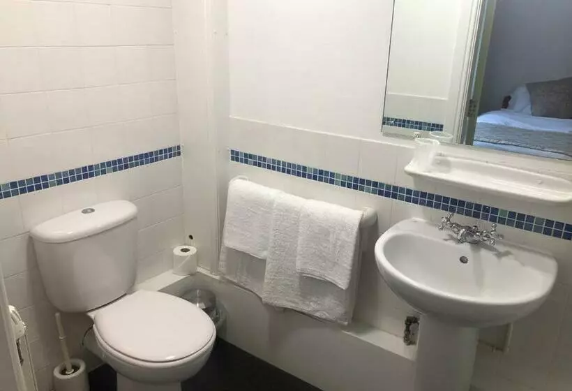 Hotelli Whalley Abbey   Christian Retreat House Offering B&b