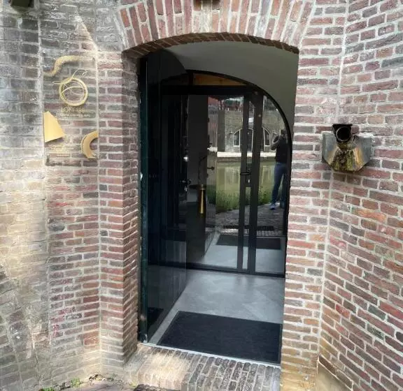 Loft 188 Luxury Apartment
