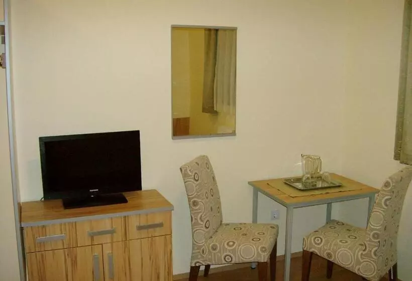 Aamiaismajoitus (B&B) Mátraházai üdülőház