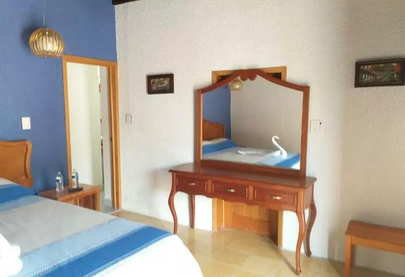 ホテル De Las Flores